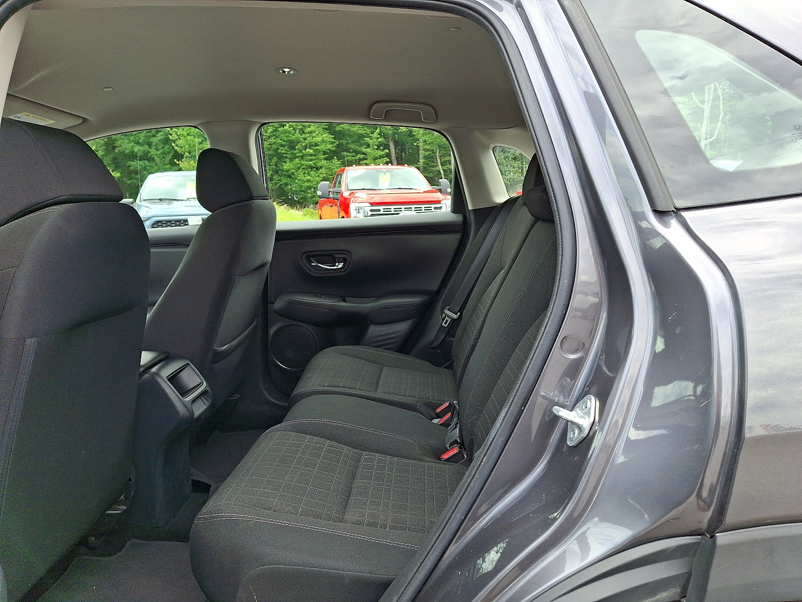 Used 2023 Honda HR-V LX image 10