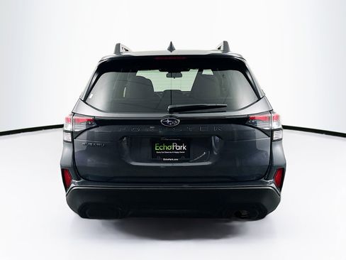 Used 2025 Subaru Forester Premium AWD/4WD image 7