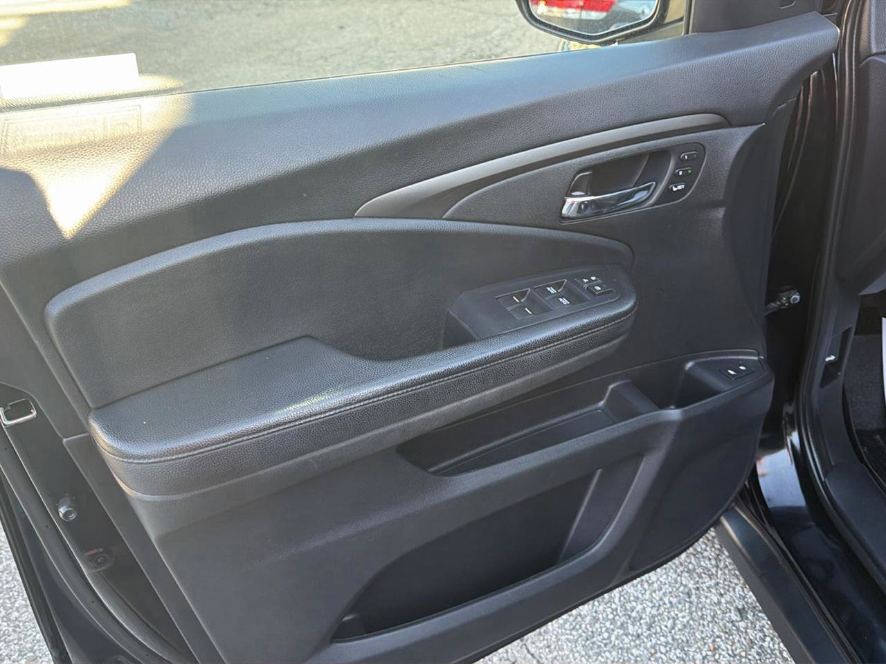 Used 2019 Honda Pilot EX-L image 10