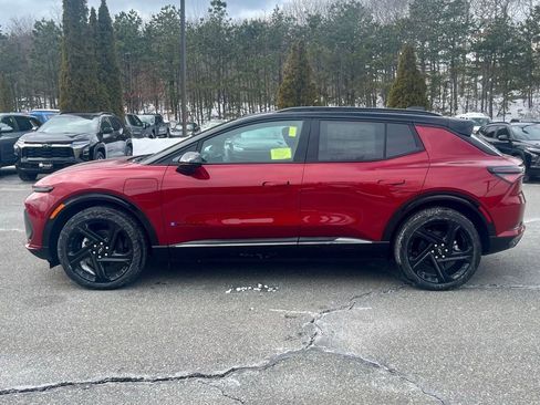 New 2026 Chevrolet Equinox EV RS image 2