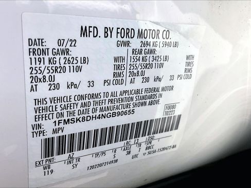 Certified 2022 Ford Explorer XLT w/ Equipment Group 202A AWD/4WD image 34