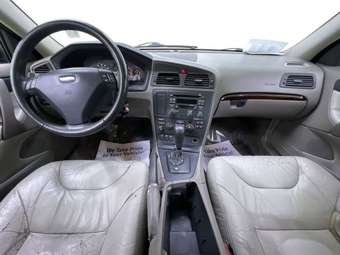 Used 2001 Volvo S60 2.4T image 17