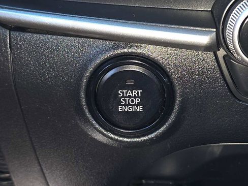 Used 2024 MAZDA MAZDA3 s image 24