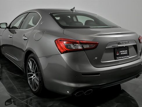 Used 2019 Maserati Ghibli S image 9