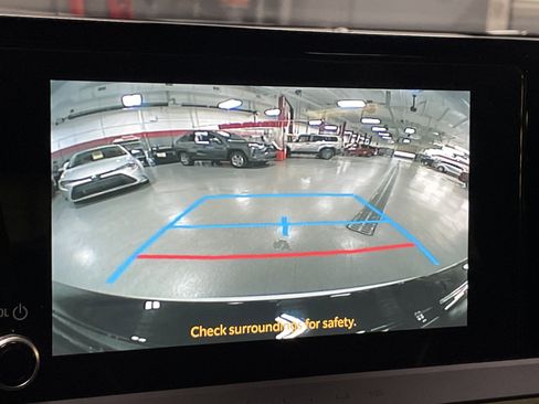 Certified 2024 Toyota Prius XLE image 23