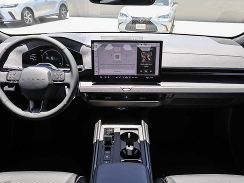 New 2026 Lexus ES 350e FWD image 13