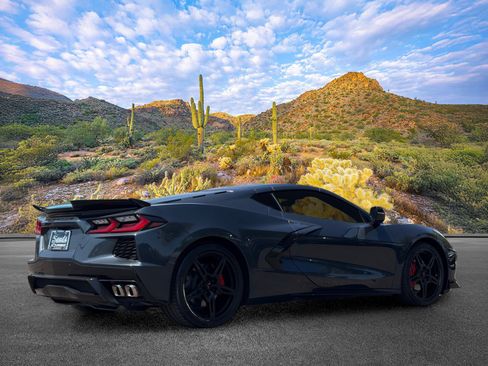 Used 2021 Chevrolet Corvette Stingray Preferred Cpe w/ Battery Protection Package RWD image 4