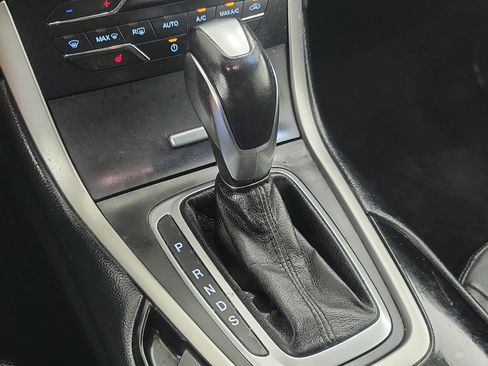 Used 2018 Ford Edge SEL w/ Equipment Group 201A FWD image 31