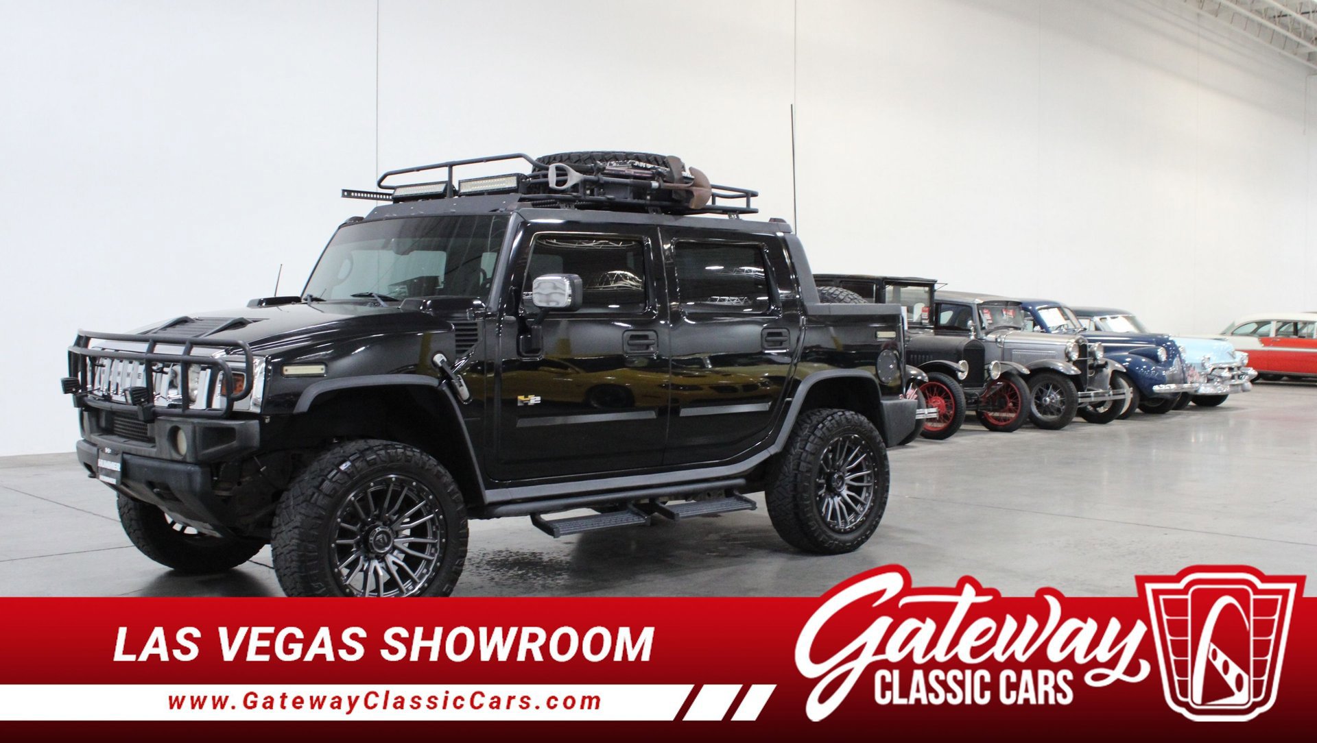 Used 2005 HUMMER H2 SUT w/ Preferred Equipment Group AWD/4WD image 1
