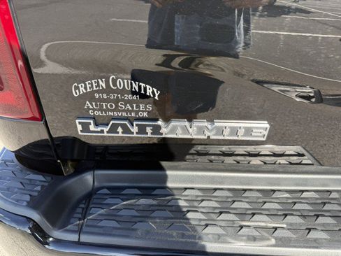 Used 2025 RAM 2500 Laramie AWD/4WD image 17