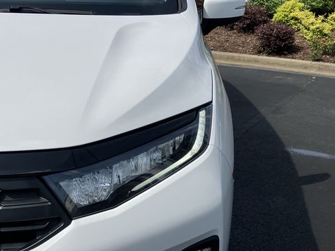 Certified 2025 Honda Odyssey EX-L image 5