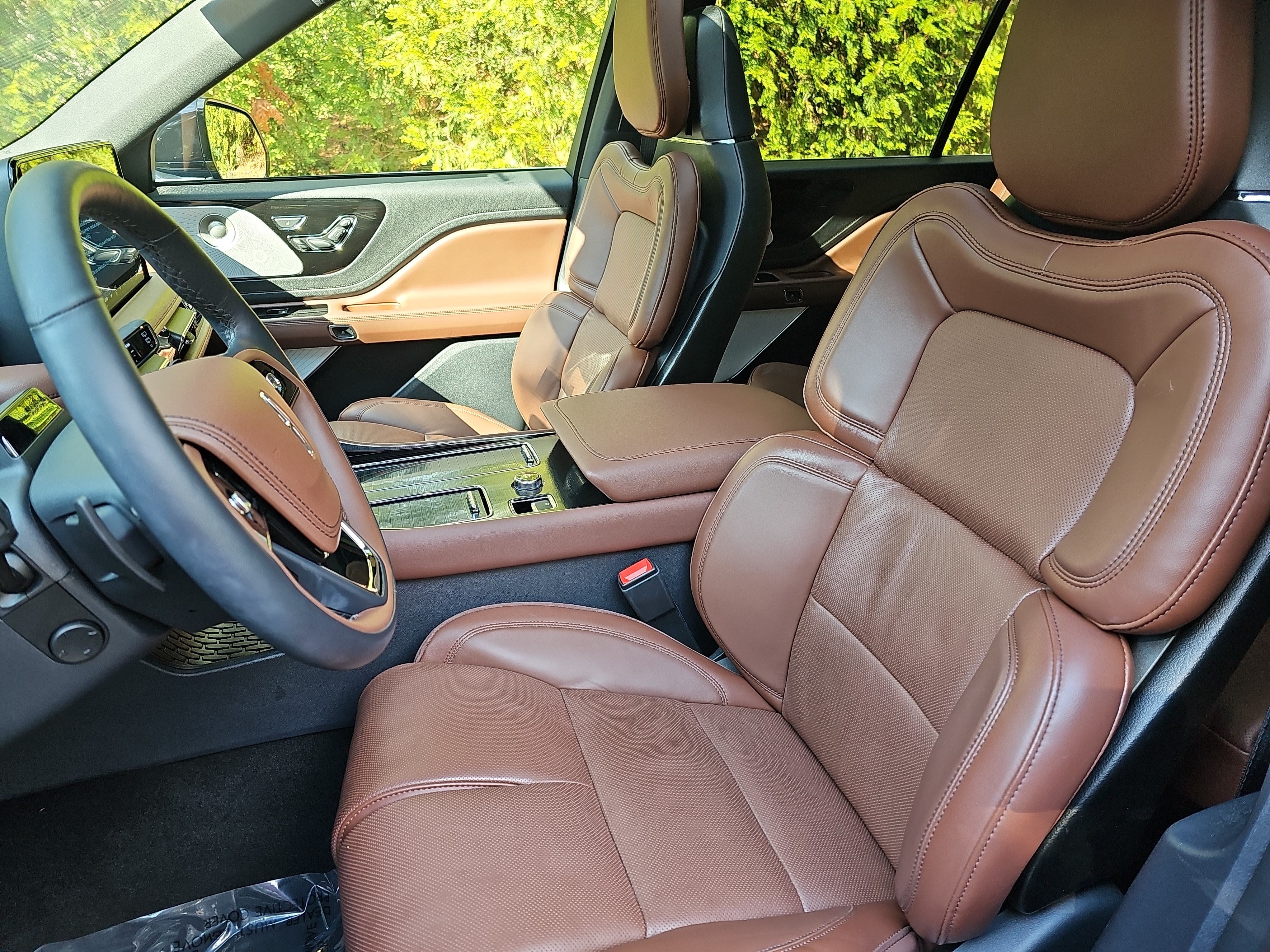 Used 2026 Lincoln Aviator Reserve AWD/4WD image 17