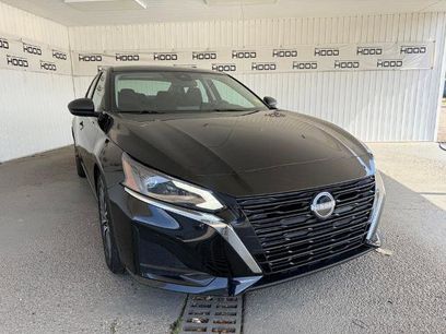 Used 2025 Nissan Altima 2.5 SV
