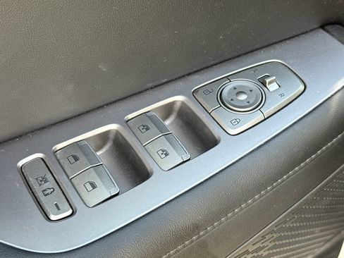 Used 2024 Hyundai Palisade SEL w/ Premium Package FWD image 19