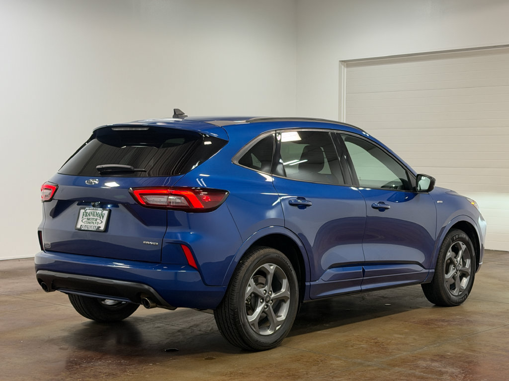 Used 2023 Ford Escape ST-Line AWD/4WD image 4