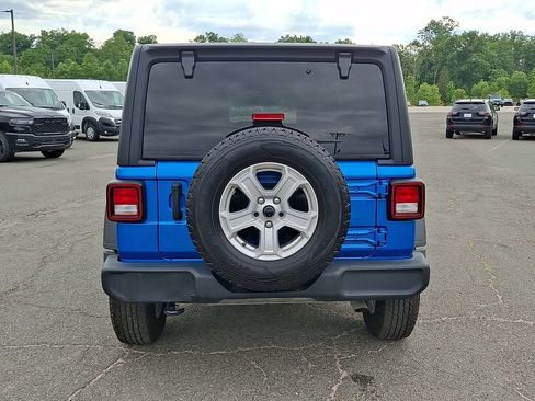 Used 2022 Jeep Wrangler Unlimited Sport AWD/4WD image 8