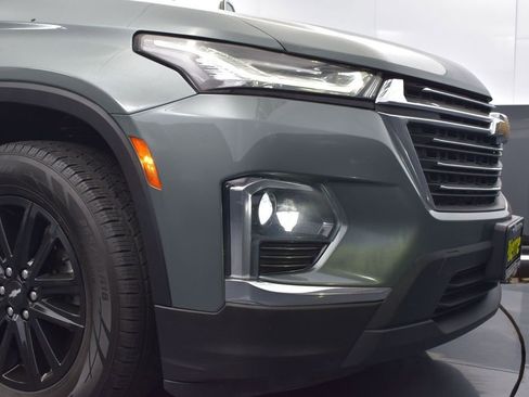 Used 2023 Chevrolet Traverse LT FWD image 27