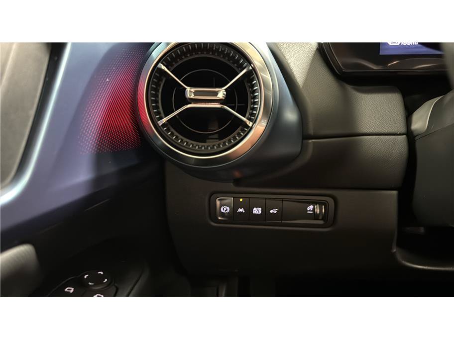 Used 2024 Chevrolet Equinox EV LT FWD image 39
