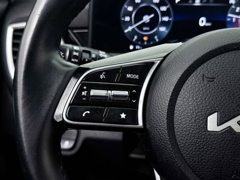 Certified 2024 Kia Seltos S image 31