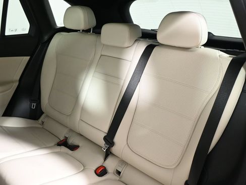 Certified 2023 Mercedes-Benz GLC 300 4MATIC image 4