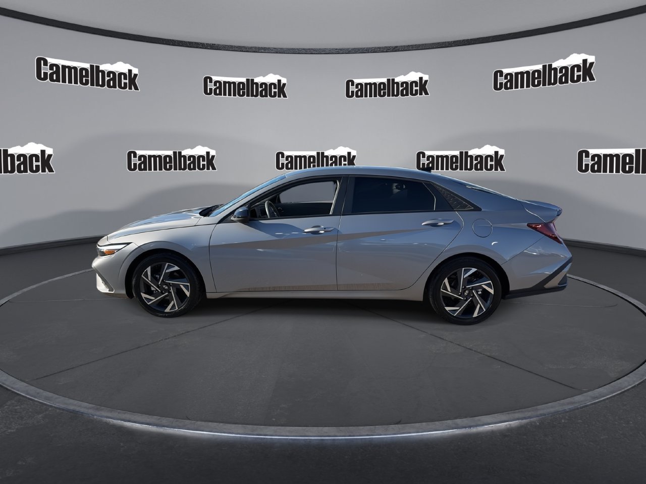 Certified 2025 Hyundai Elantra Sport FWD image 4