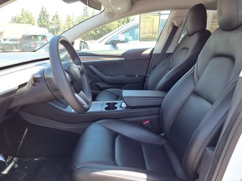 Used 2022 Tesla Model 3 RWD image 6