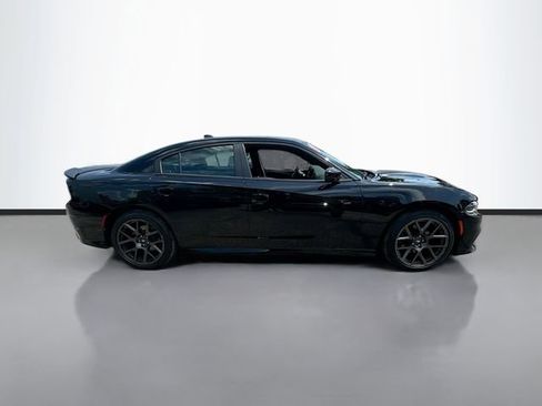 Used 2017 Dodge Charger R/T RWD image 5