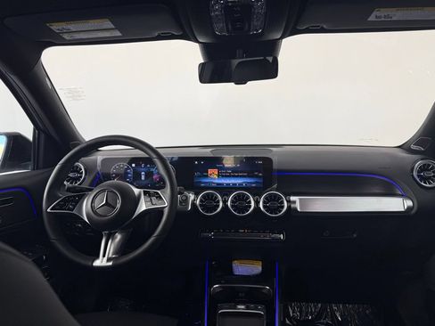 Certified 2025 Mercedes-Benz GLB 250 4MATIC image 14