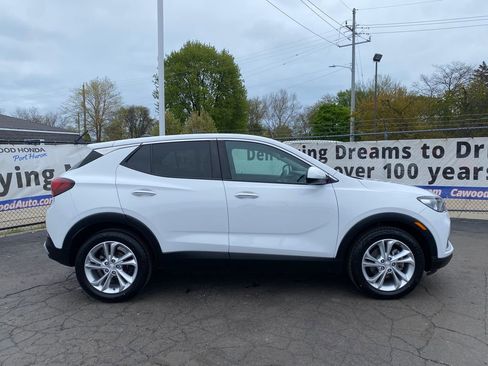 Used 2020 Buick Encore GX Preferred w/ Cold Weather Comfort Package FWD image 2