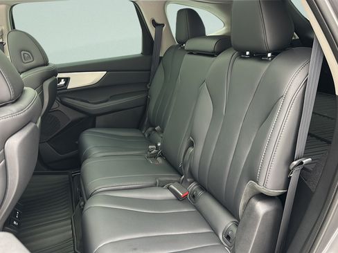 Used 2025 Acura MDX SH-AWD image 10