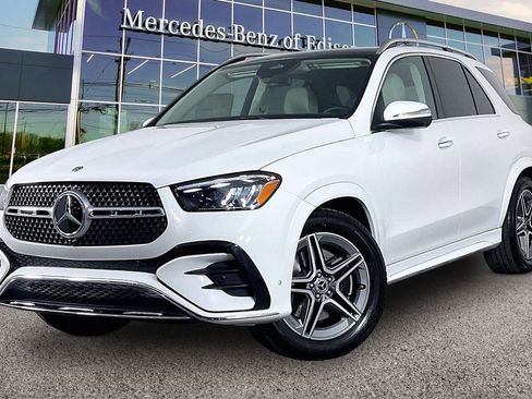New 2026 Mercedes-Benz GLE 450 4MATIC image 2