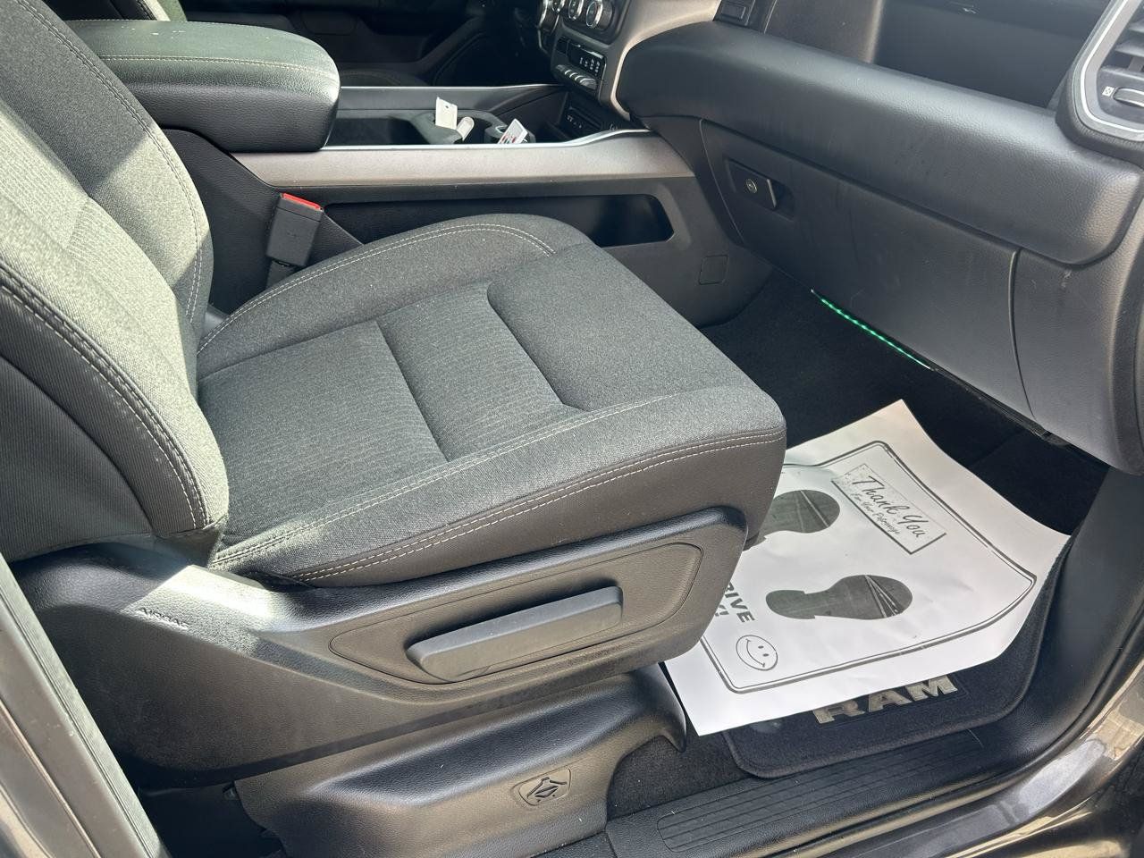 Used 2019 RAM 1500 Big Horn AWD/4WD image 12