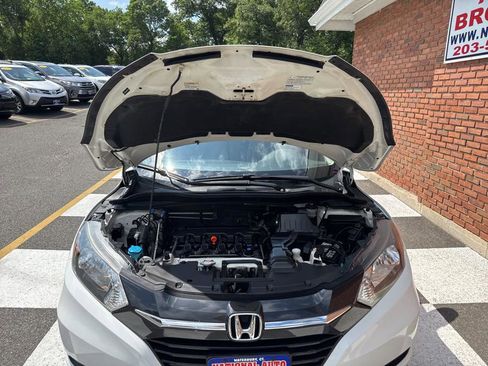 Used 2016 Honda HR-V LX image 25