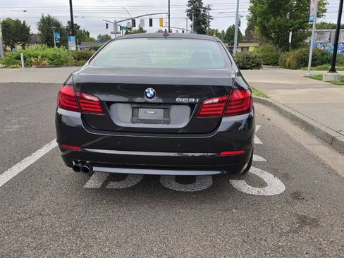 Used 2012 BMW 528i xDrive Sedan AWD/4WD image 8