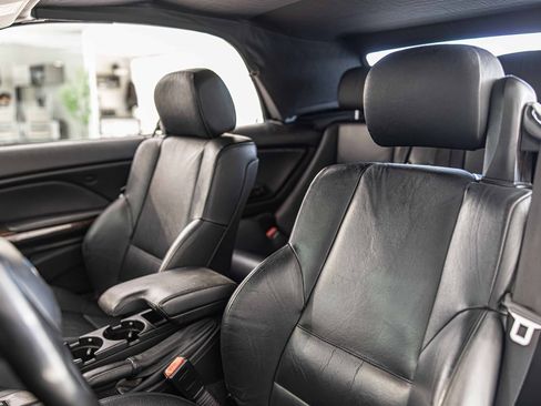 Used 2001 BMW 330Ci Convertible image 16