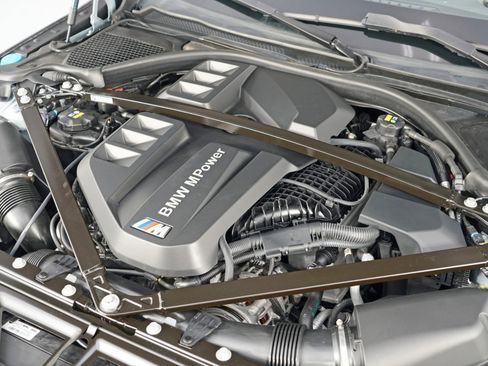 Used 2022 BMW M3 Competition image 9