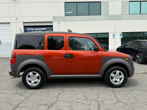 Used 2005 Honda Element EX image 3