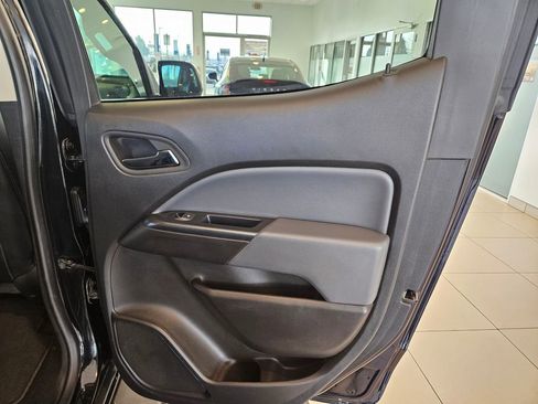 Used 2022 Chevrolet Colorado Z71 image 28
