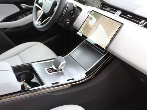 Used 2026 Land Rover Range Rover Evoque S AWD/4WD image 23