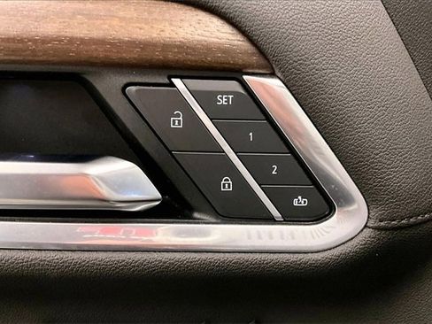 Used 2022 Chevrolet Silverado 1500 High Country w/ High Country Premium Package image 29