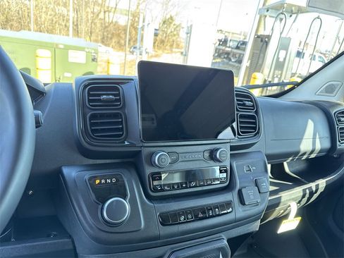 New 2024 RAM ProMaster 3500 w/ Delivery Van Package image 22