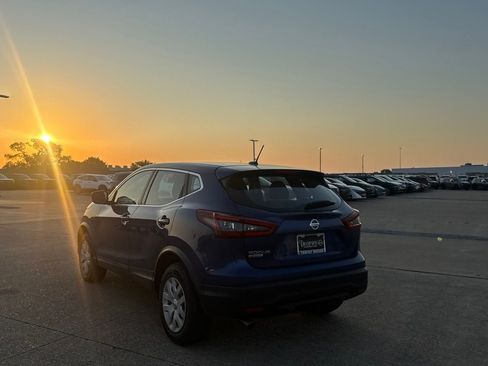 Used 2020 Nissan Rogue Sport S FWD image 18
