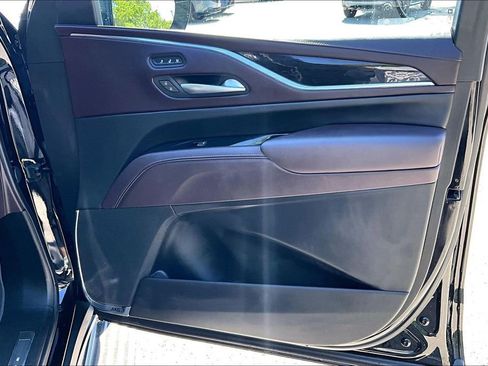 Used 2023 Cadillac Escalade Sport Platinum AWD/4WD image 24
