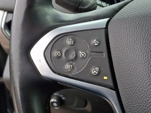 Used 2023 Chevrolet Traverse LT image 25