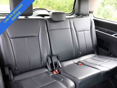Used 2022 Ford Expedition XLT AWD/4WD image 14