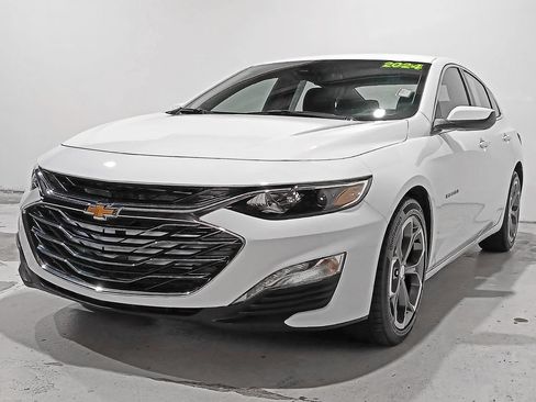Used 2024 Chevrolet Malibu LT FWD image 3