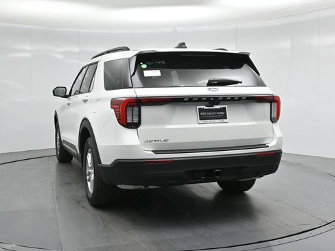 New 2026 Ford Explorer Active RWD image 25