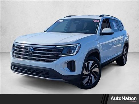 Used 2024 Volkswagen Atlas SE image 1