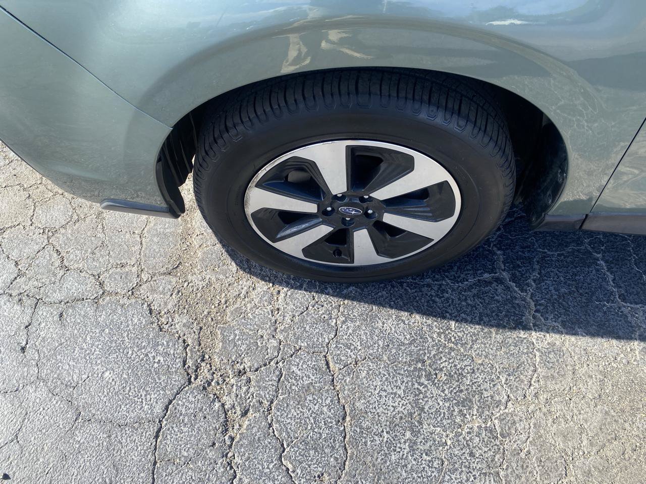 Used 2018 Subaru Forester 2.5i Premium AWD/4WD image 5
