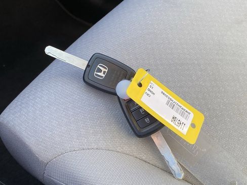 Used 2015 Honda CR-V LX image 10